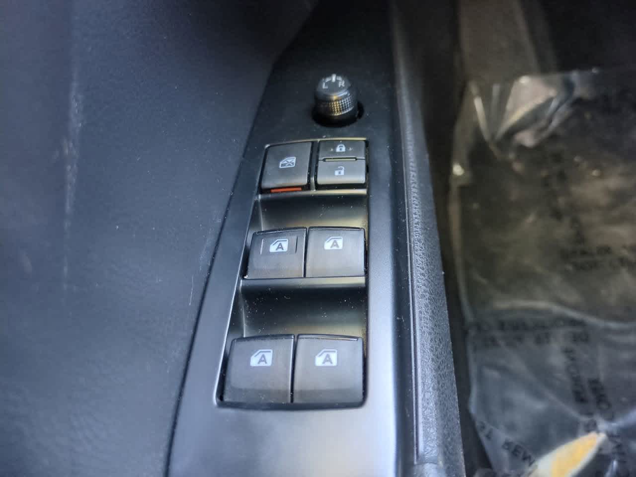 Thumbnail: 2019 Toyota Camry - 21