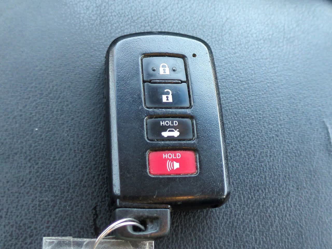 Thumbnail: 2018 Toyota Avalon - 21