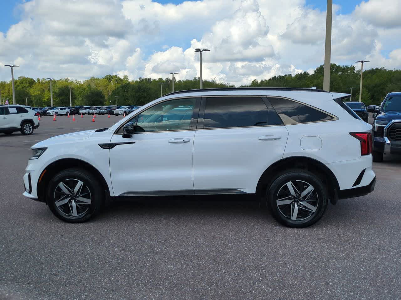 Thumbnail: 2021 Kia Sorento - 3