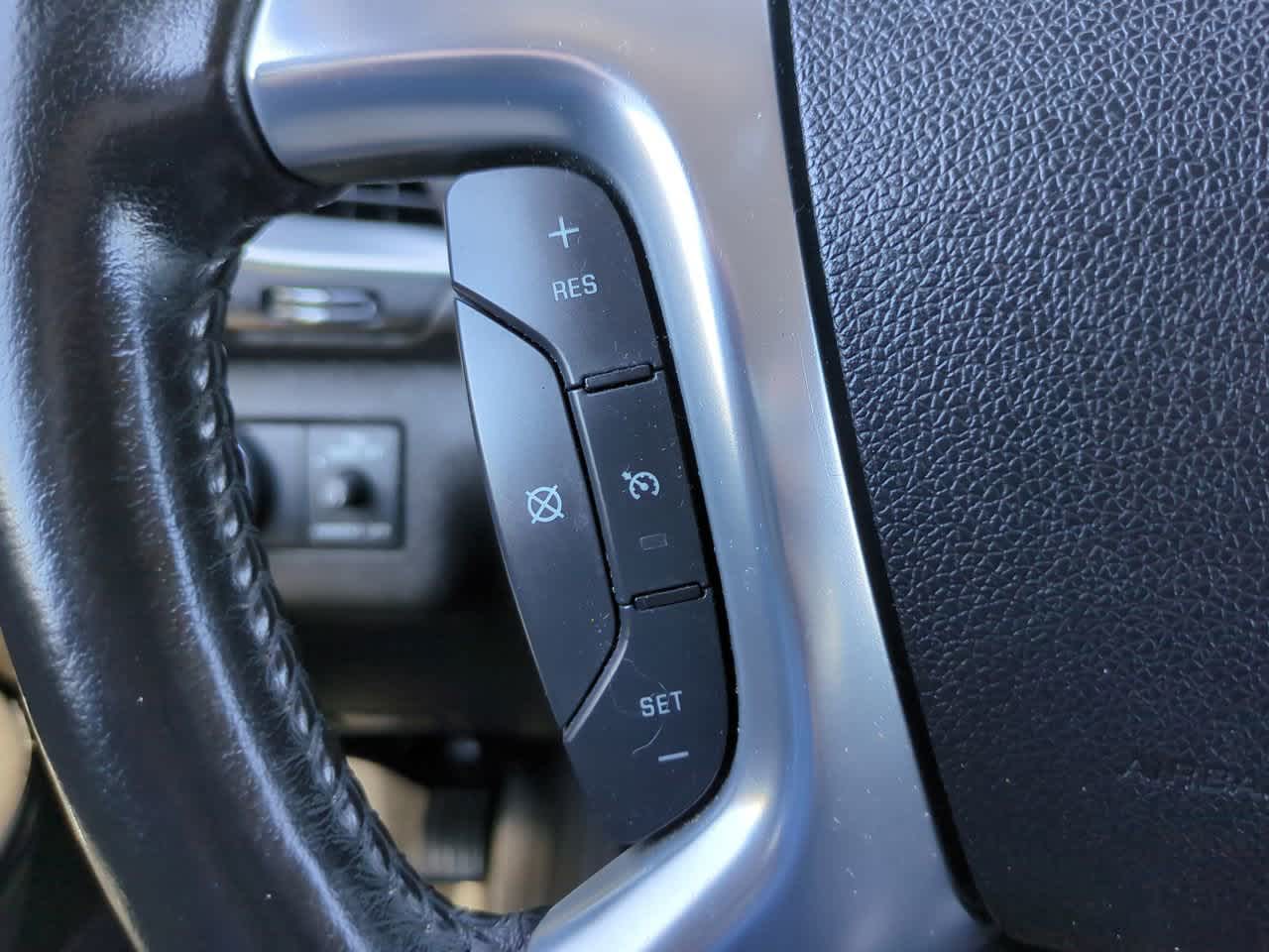 Thumbnail: 2017 Chevrolet Traverse - 23