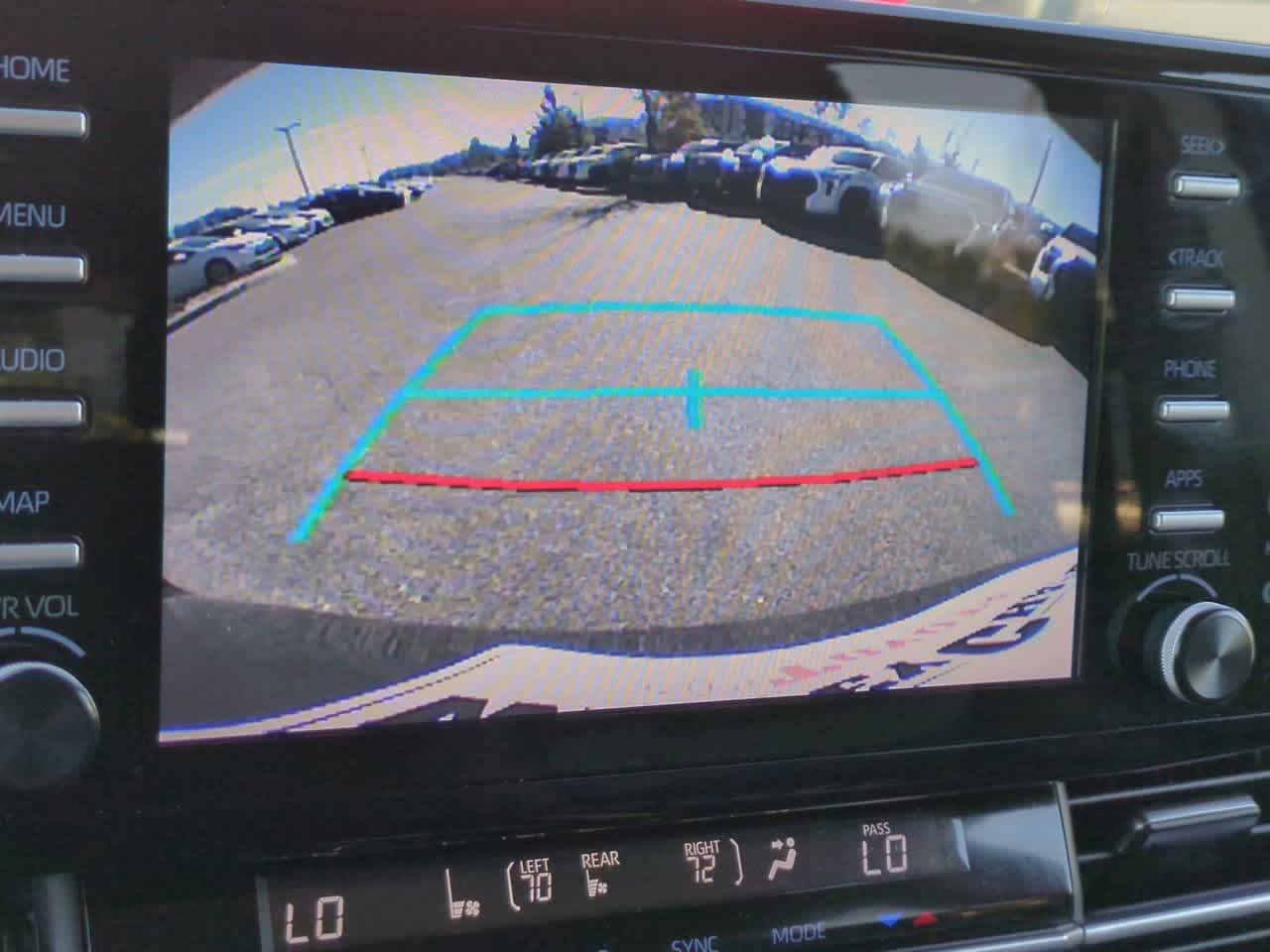 Thumbnail: 2024 Toyota Sienna - 21