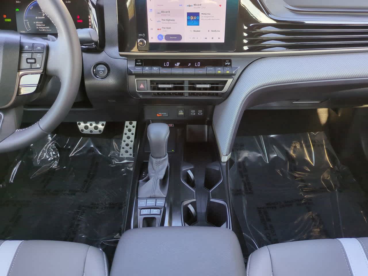 Thumbnail: 2025 Toyota Camry - 18