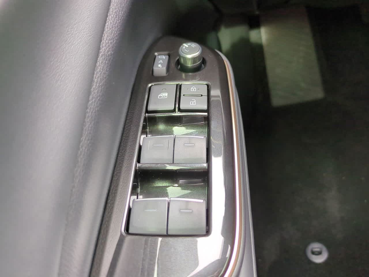 Thumbnail: 2026 Toyota Crown - 23