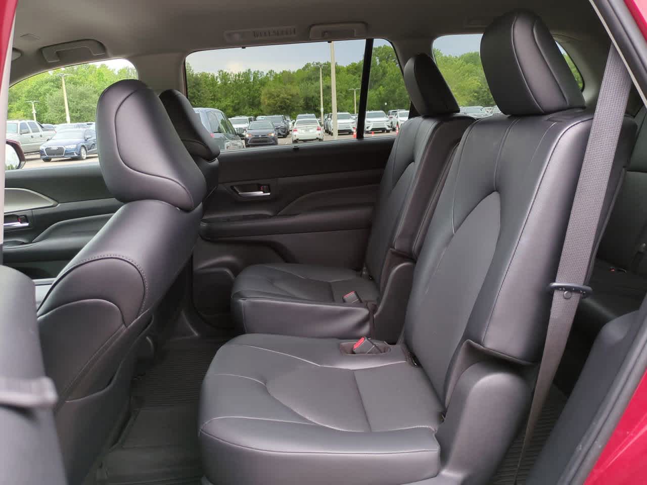 Thumbnail: 2024 Toyota Grand Highlander - 14