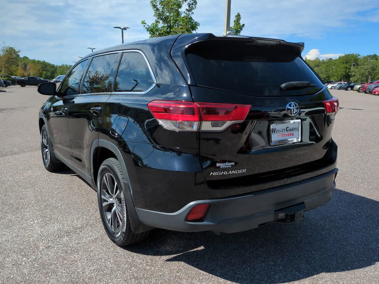 Thumbnail: 2019 Toyota Highlander - 4