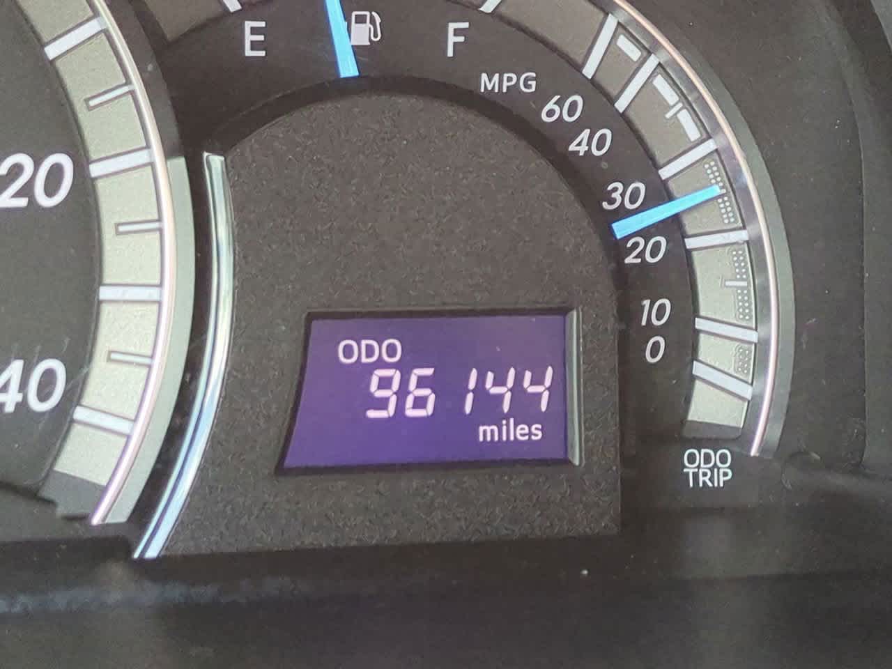 Thumbnail: 2013 Toyota Camry - 24