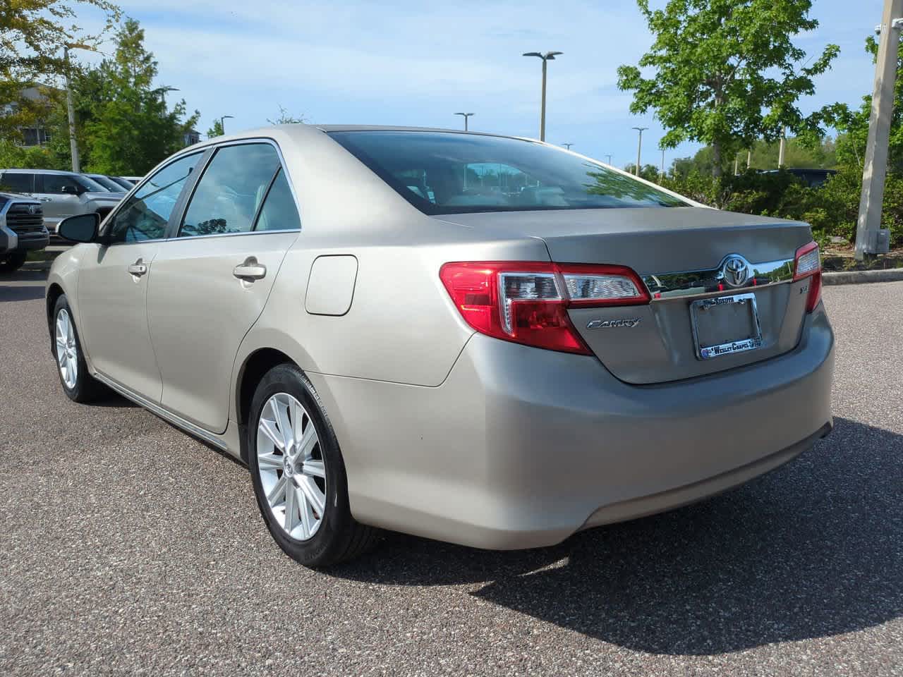 Thumbnail: 2014 Toyota Camry - 4