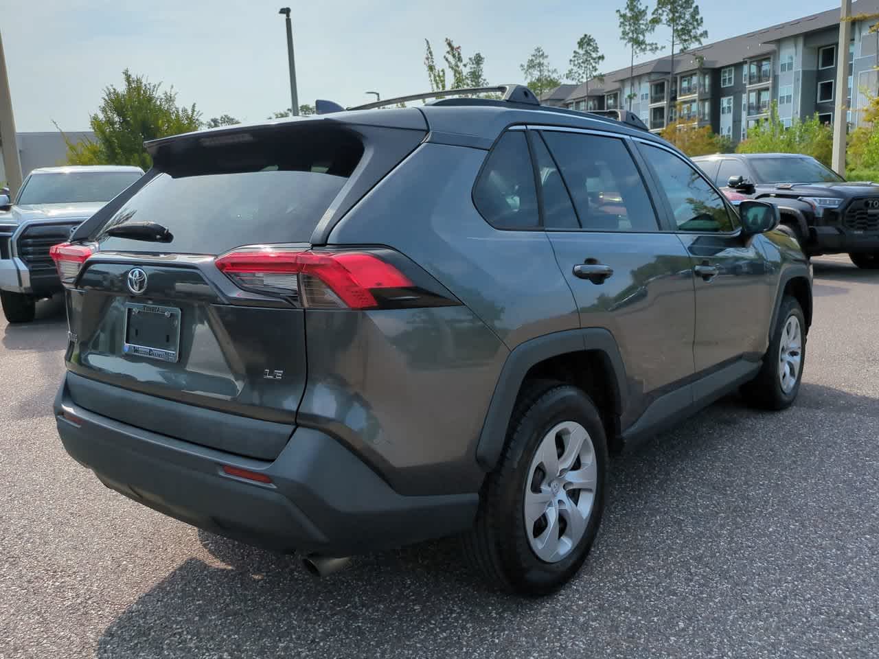 Thumbnail: 2021 Toyota RAV4 - 6