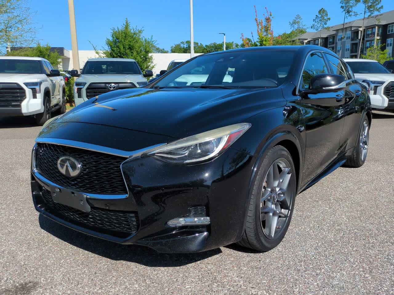 Thumbnail: 2017 INFINITI QX30 - 2