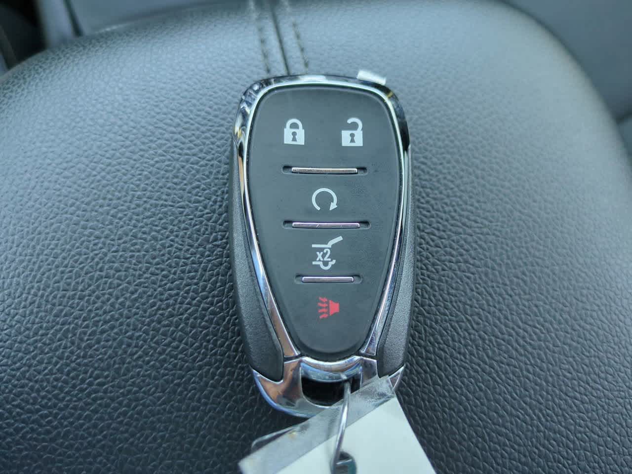 Thumbnail: 2021 Chevrolet Equinox - 27