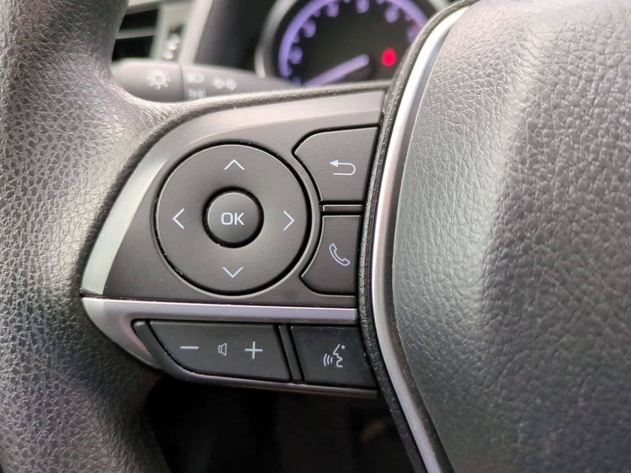 Thumbnail: 2023 Toyota Camry - 21