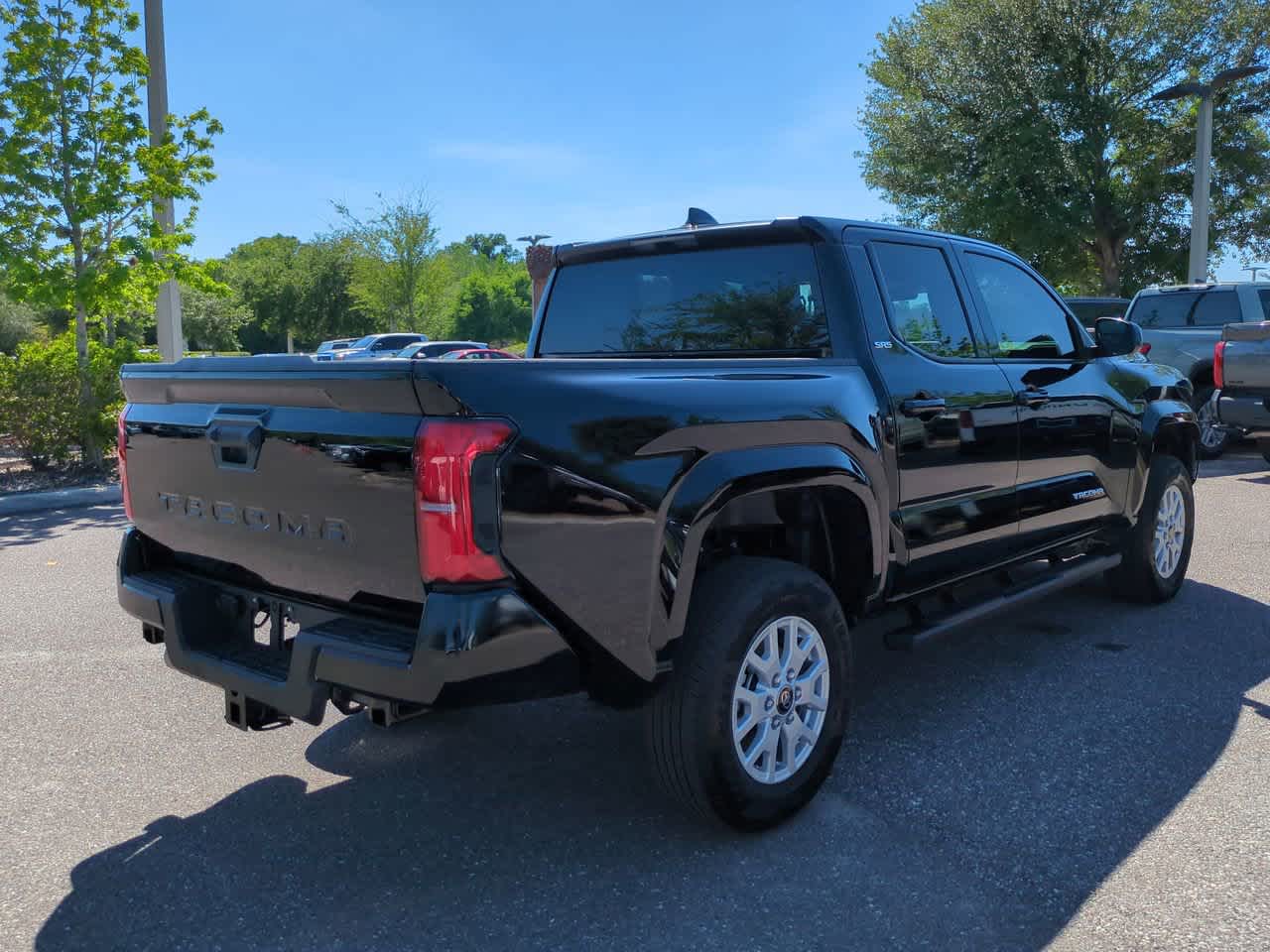 Thumbnail: 2025 Toyota Tacoma - 6