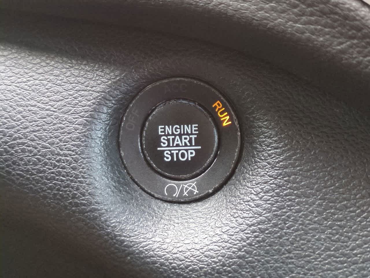 Thumbnail: 2019 Jeep Cherokee - 25