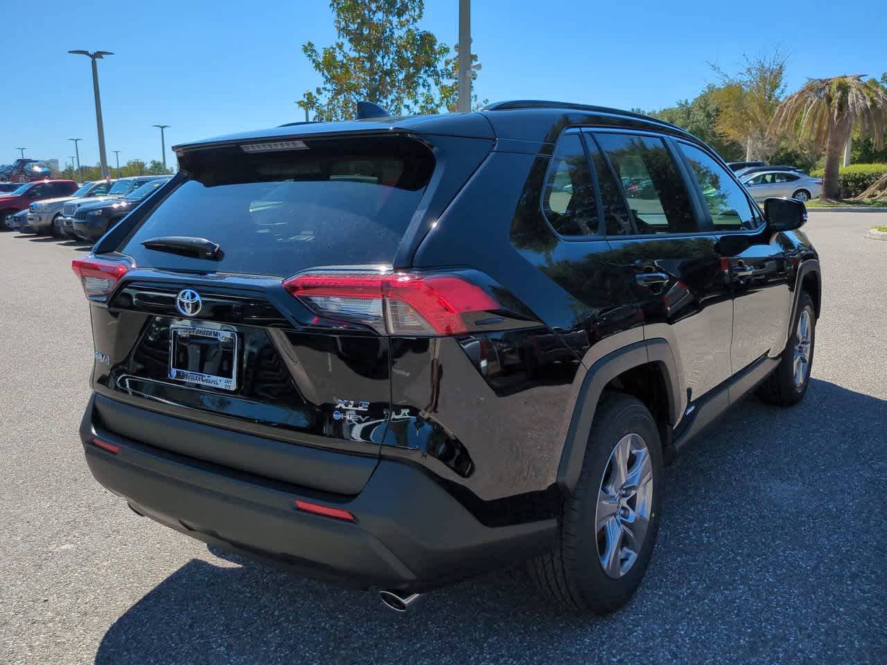 Thumbnail: 2025 Toyota RAV4 - 6