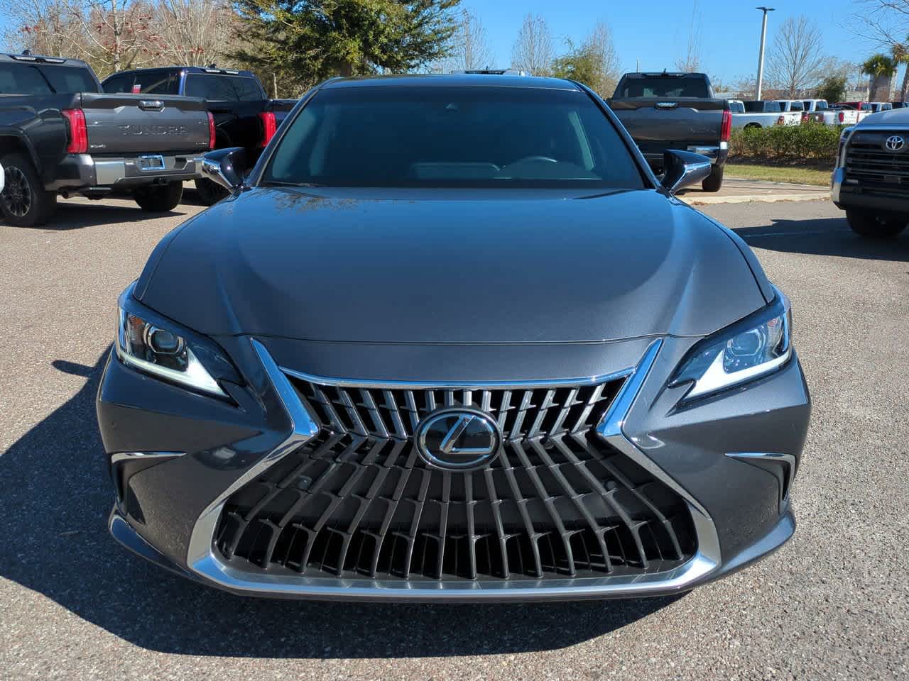 Thumbnail: 2024 Lexus ES - 9