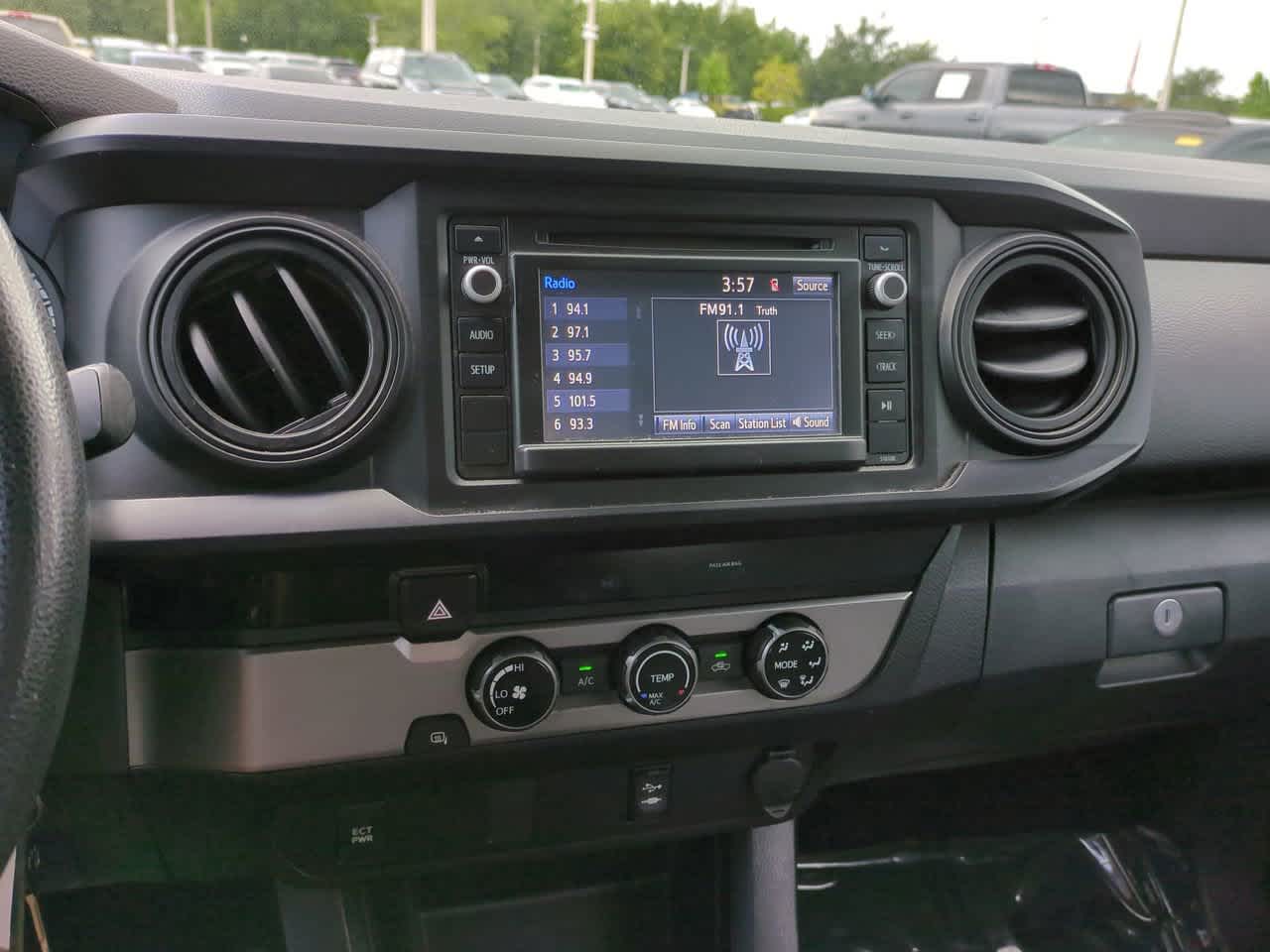 2018 Toyota Tacoma SR 16