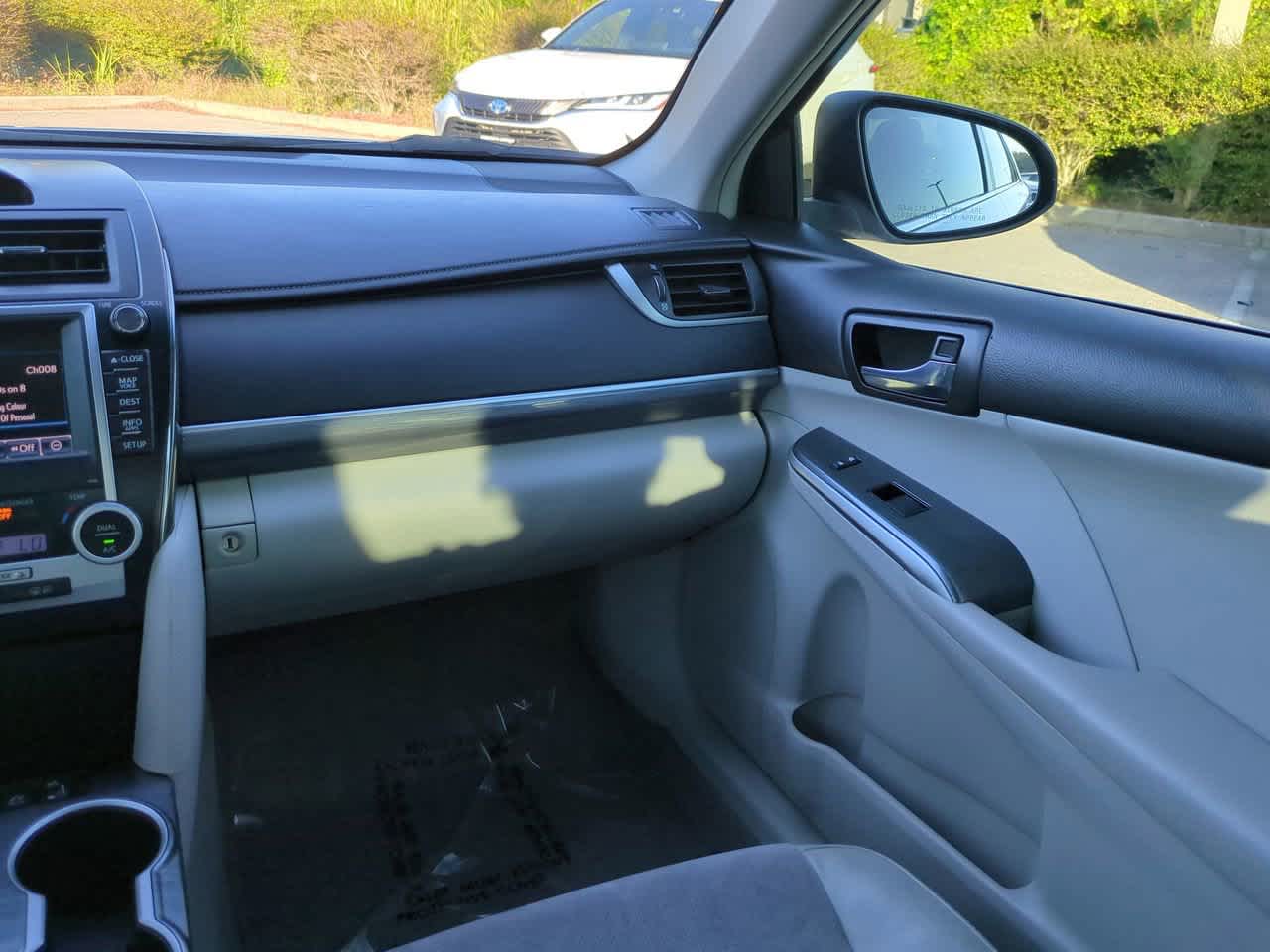 Thumbnail: 2012 Toyota Camry - 15