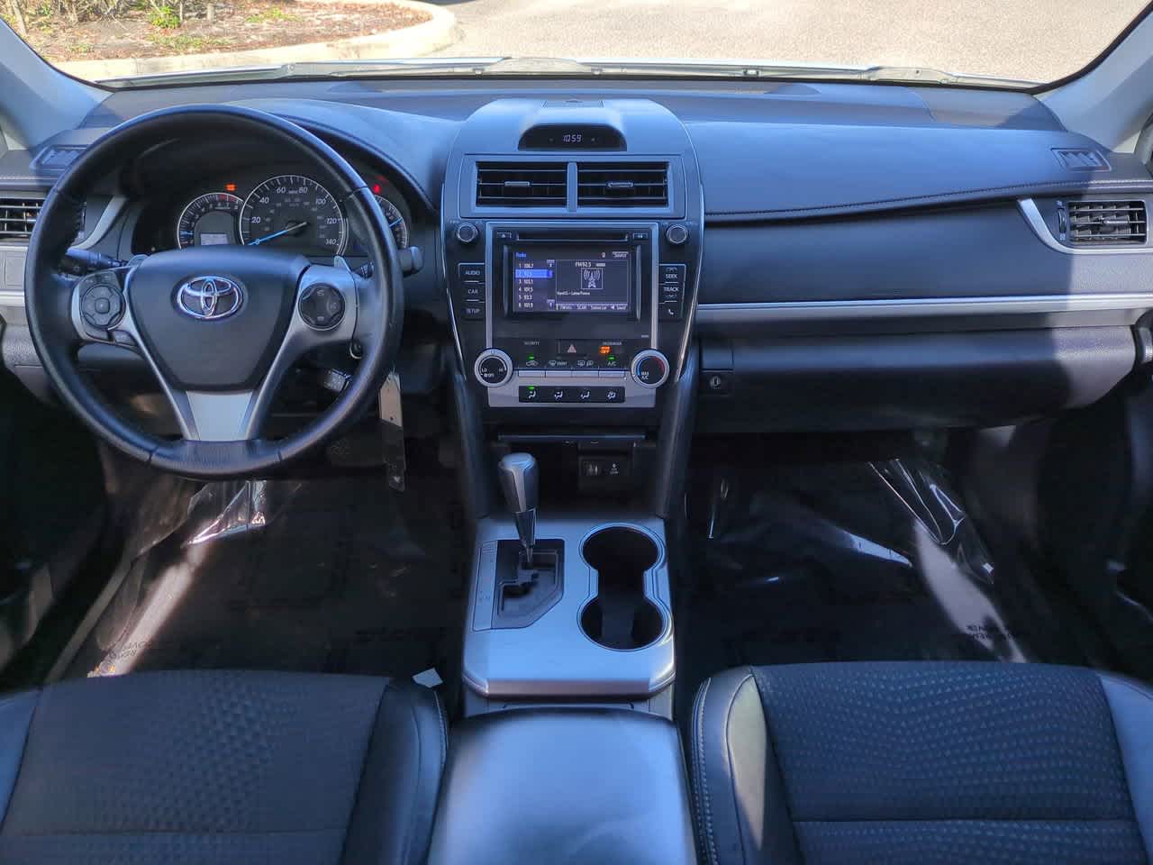 Thumbnail: 2014 Toyota Camry - 14