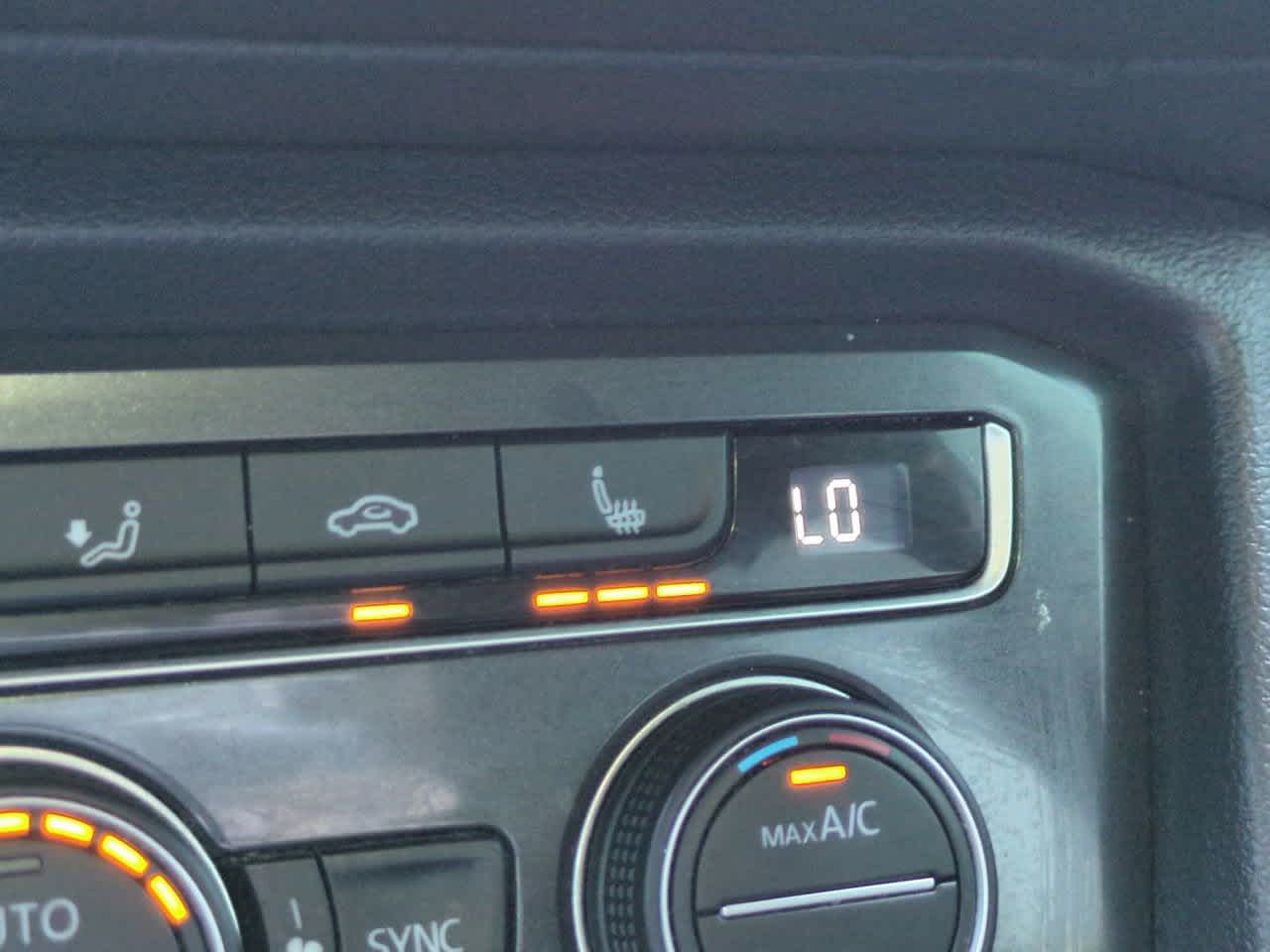 Thumbnail: 2020 Volkswagen Tiguan - 22