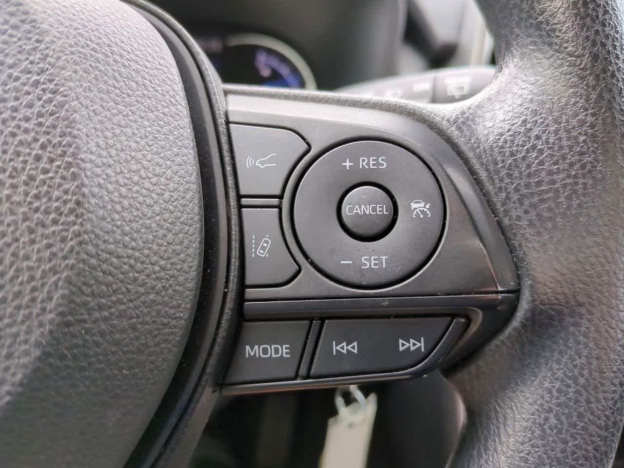 2024 Toyota RAV4 LE 23