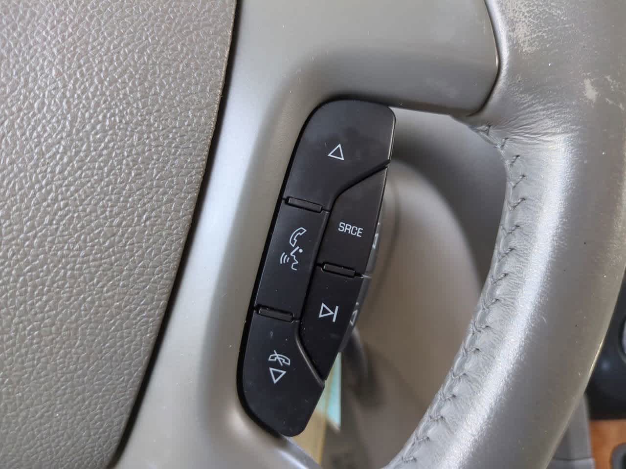 Thumbnail: 2012 Buick Enclave - 25