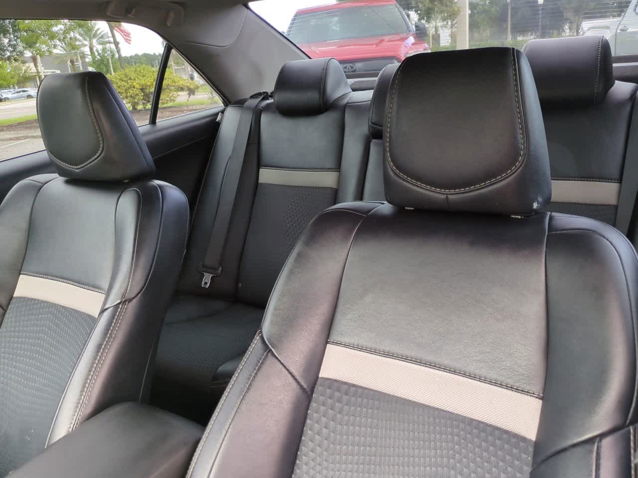 Thumbnail: 2014 Toyota Camry - 8