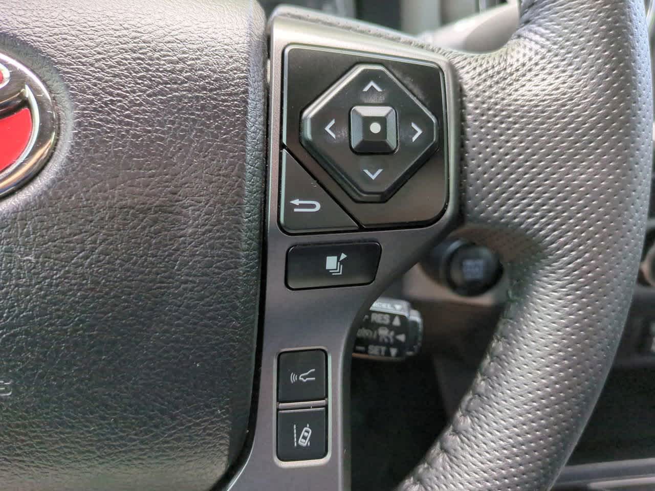 2022 Toyota Tacoma TRD Off-Road 26