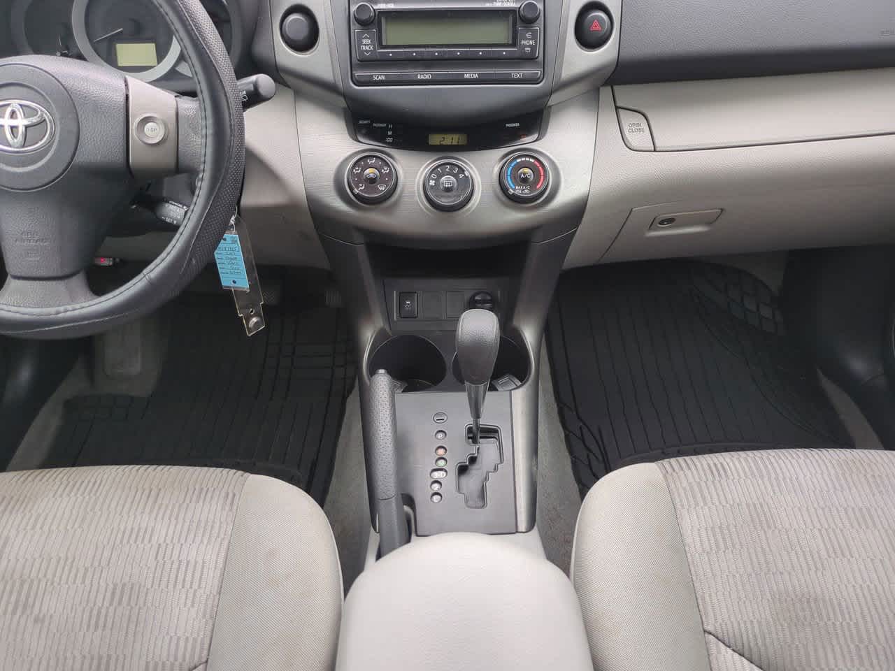 Thumbnail: 2012 Toyota RAV4 - 18