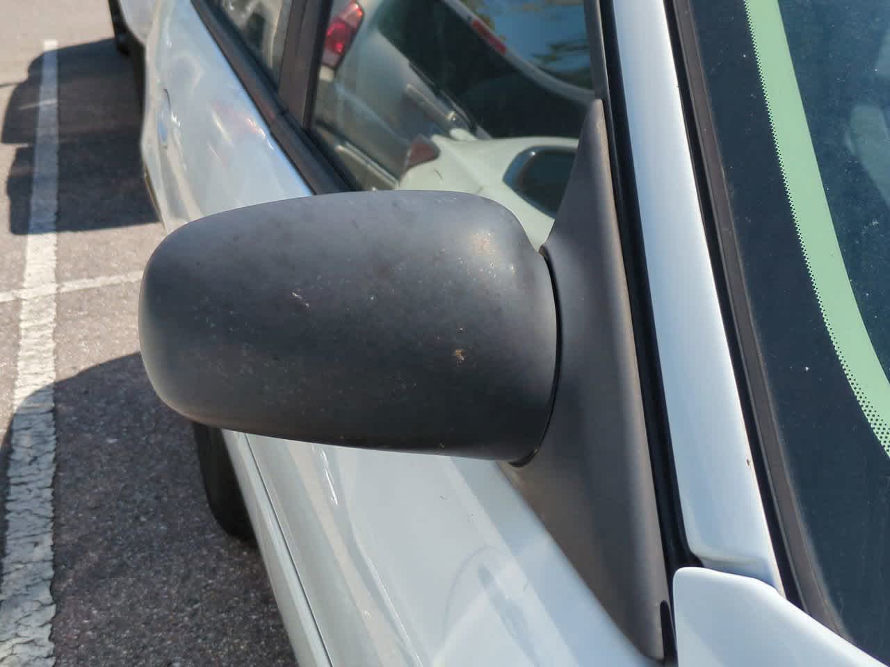 Thumbnail: 2003 Chevrolet Malibu - 9