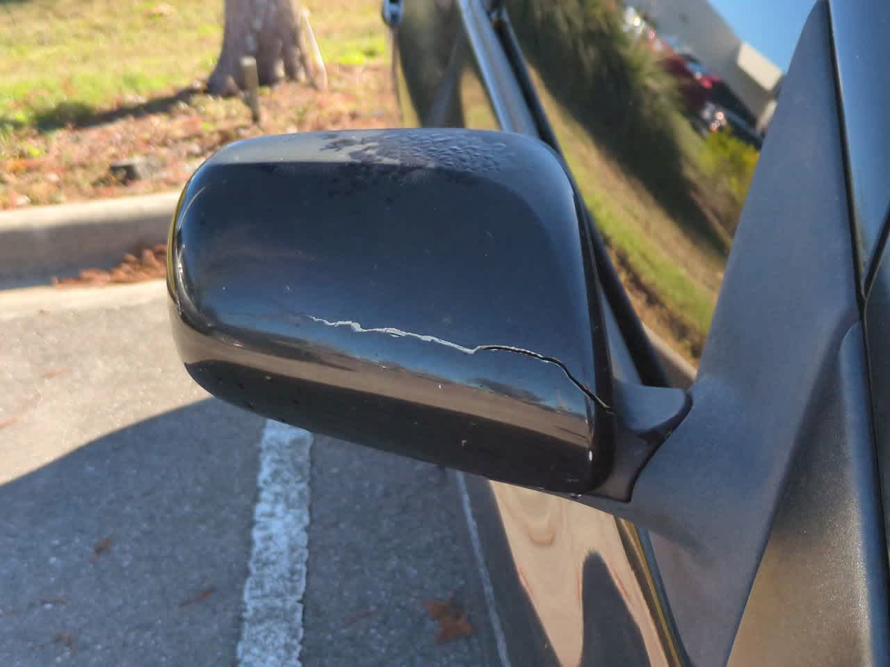 Thumbnail: 2010 Toyota Yaris - 10