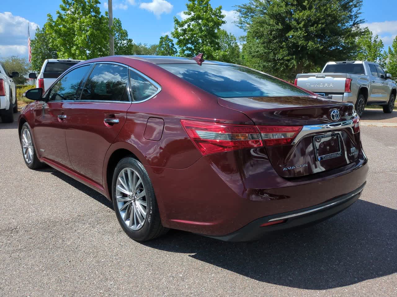 Thumbnail: 2016 Toyota Avalon - 4