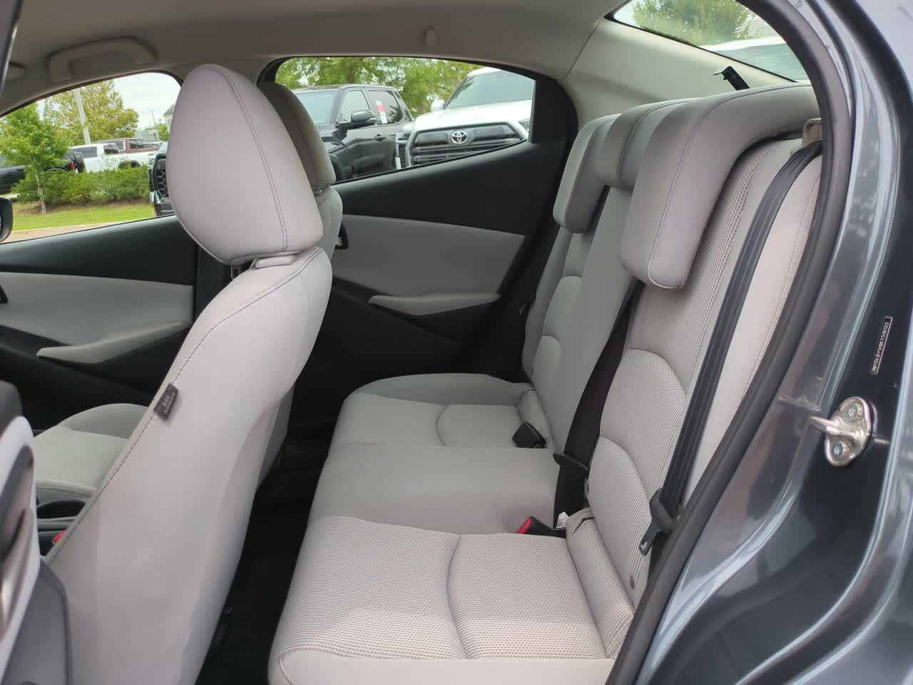 Thumbnail: 2019 Toyota Yaris - 13
