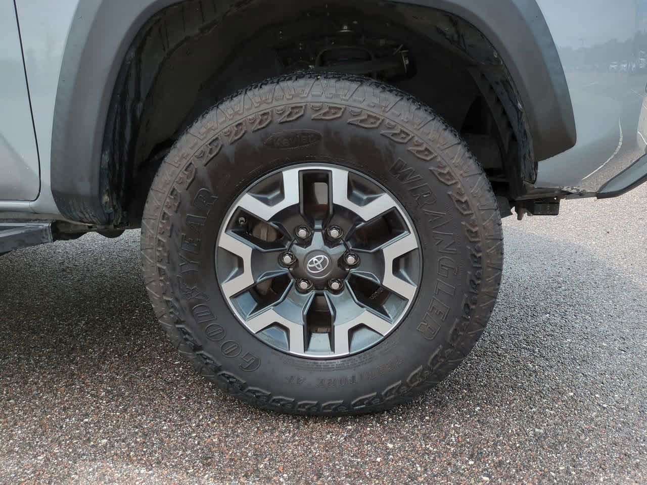 Thumbnail: 2019 Toyota Tacoma - 11
