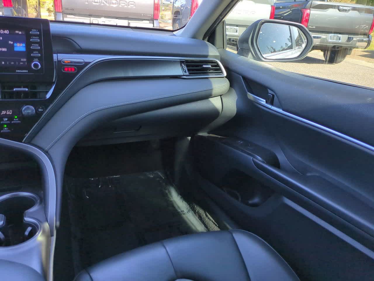 Thumbnail: 2022 Toyota Camry - 16