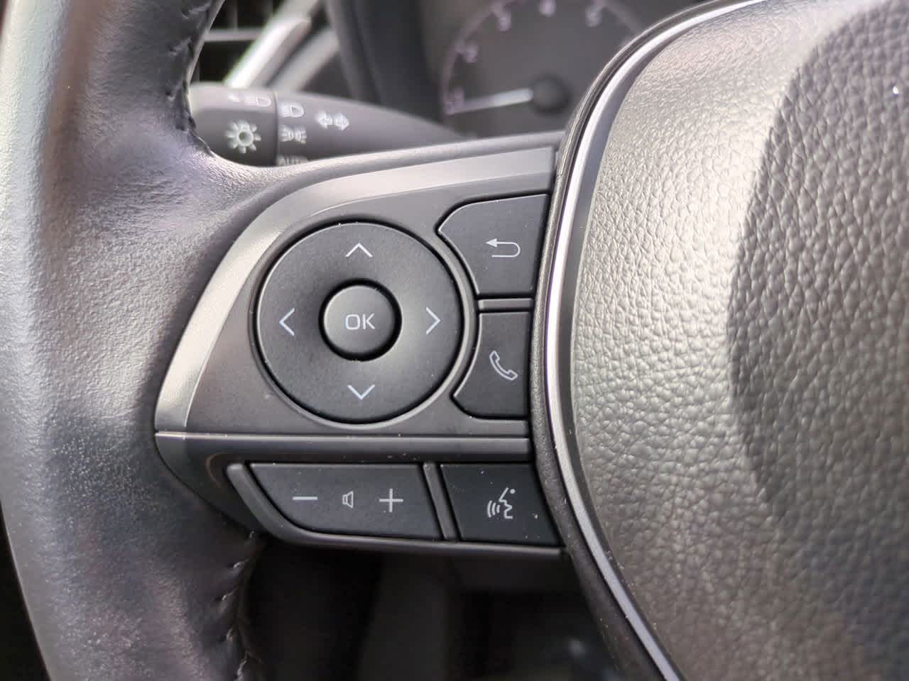 Thumbnail: 2025 Toyota Corolla Cross - 22