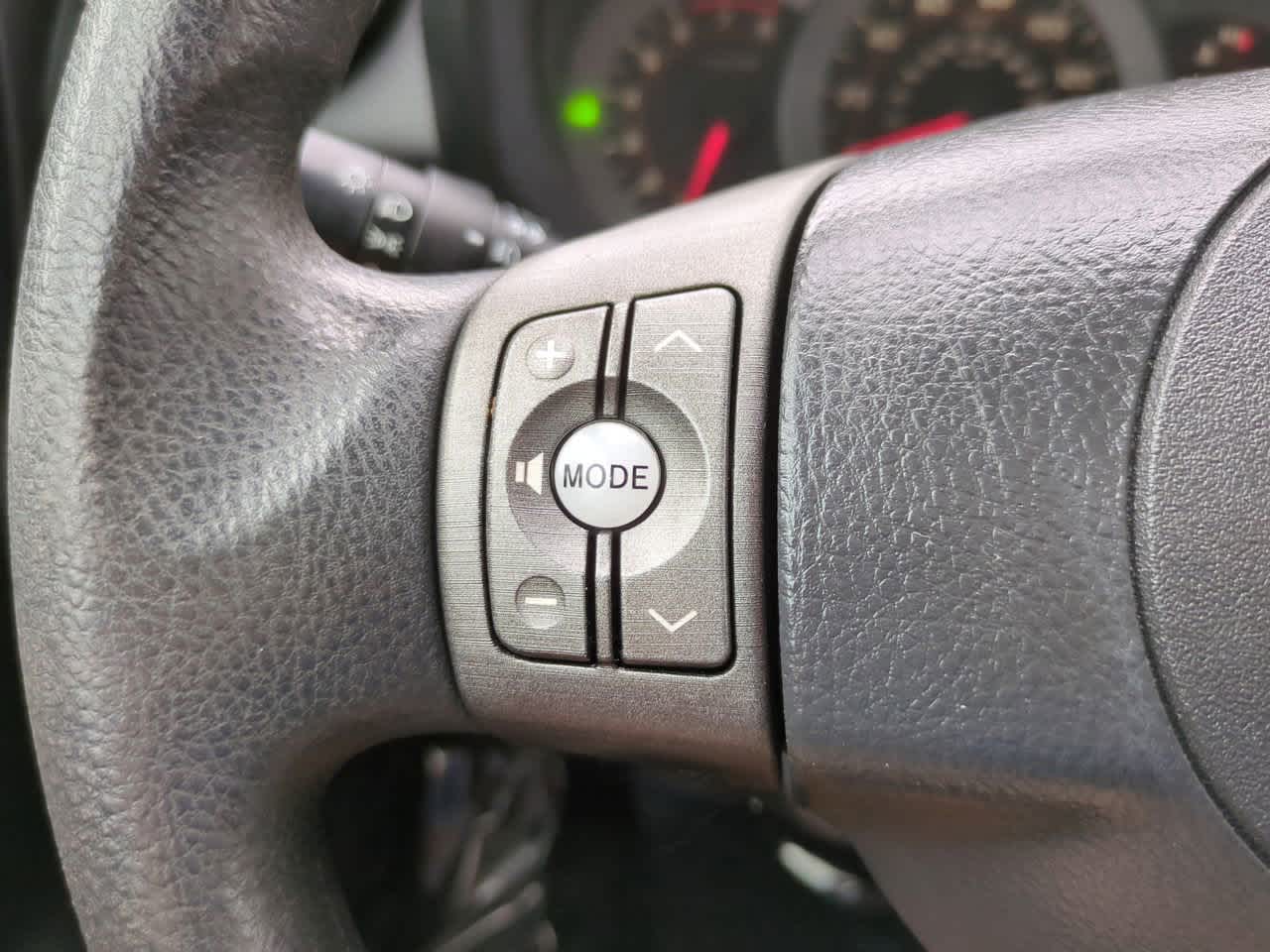 Thumbnail: 2011 Toyota RAV4 - 22