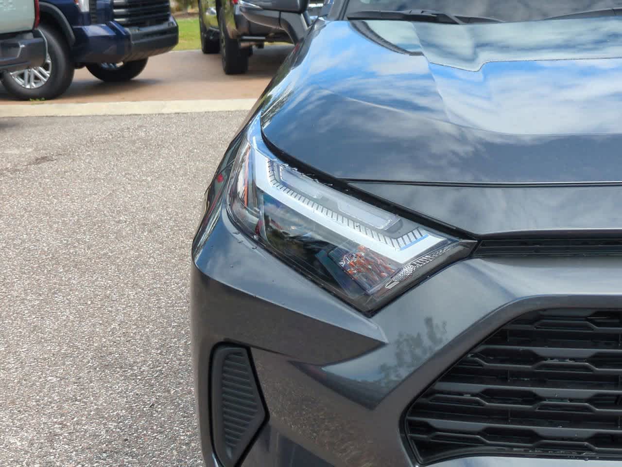 Thumbnail: 2025 Toyota RAV4 - 10