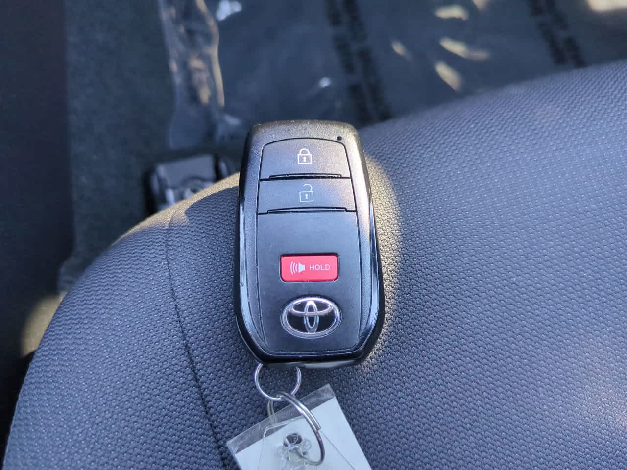 Thumbnail: 2025 Toyota Corolla Cross - 26