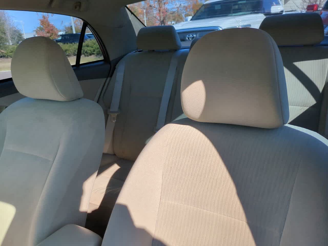 Thumbnail: 2010 Toyota Corolla - 8