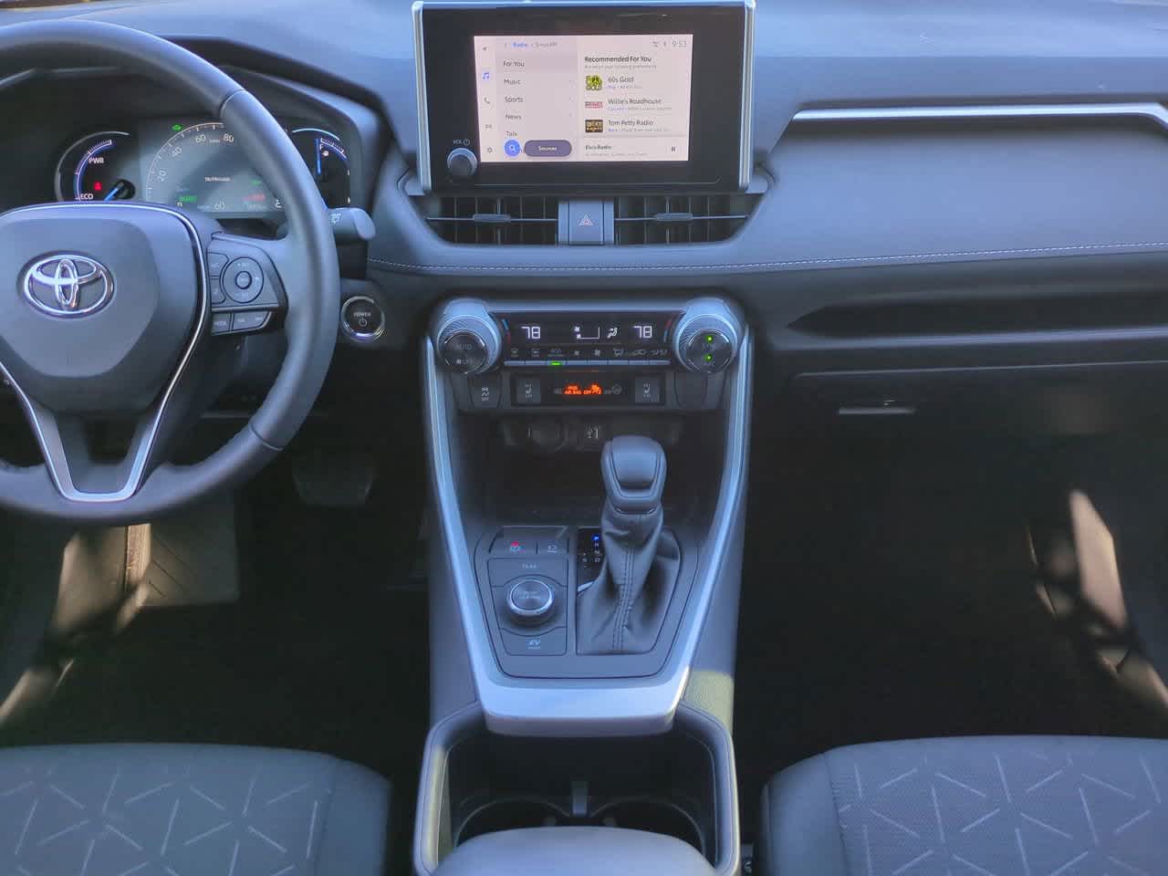 Thumbnail: 2024 Toyota RAV4 - 18