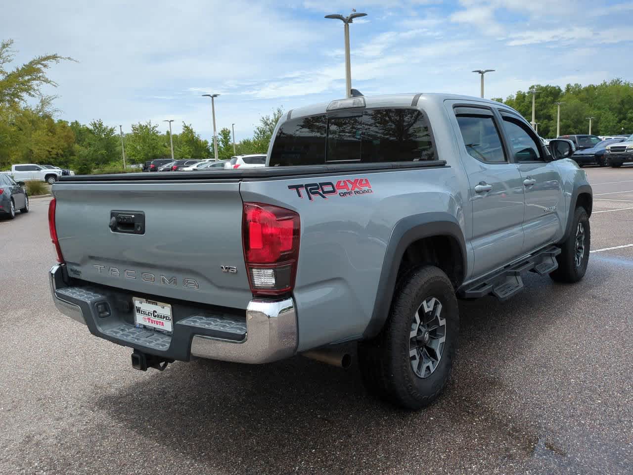 Thumbnail: 2019 Toyota Tacoma - 6