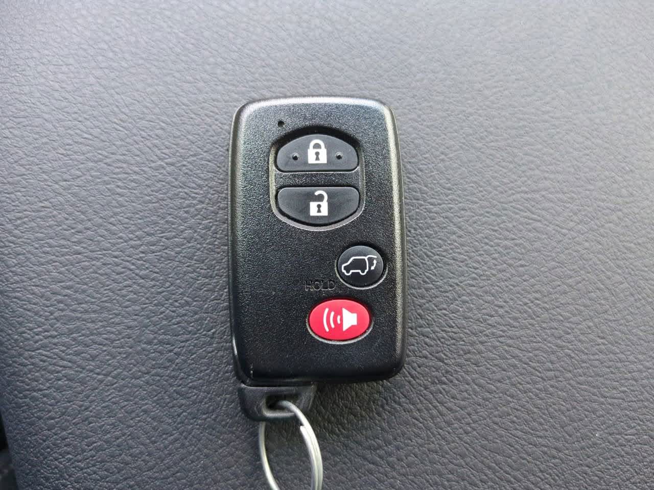 Thumbnail: 2013 Toyota Highlander - 28