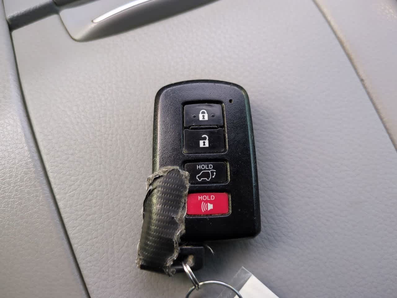 Thumbnail: 2017 Toyota Highlander - 29