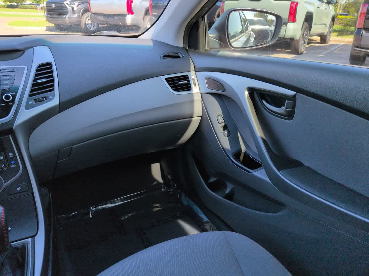 Thumbnail: 2014 Hyundai Elantra - 16