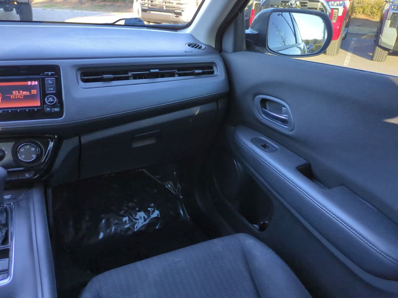 Thumbnail: 2016 Honda HR-V - 14