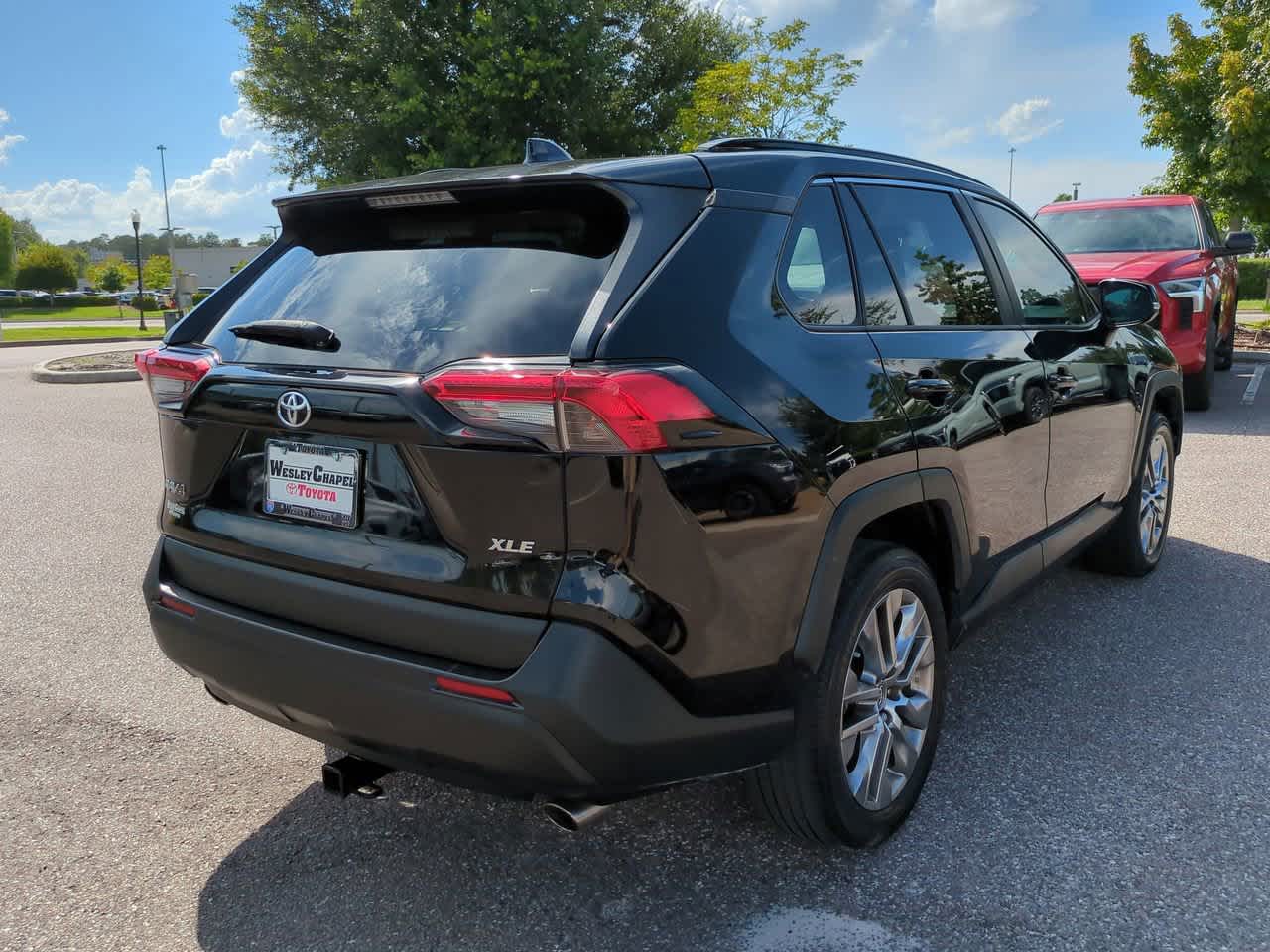 Thumbnail: 2019 Toyota RAV4 - 6