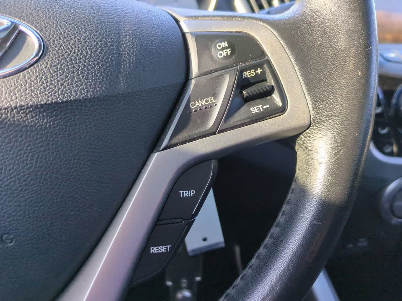 Thumbnail: 2013 Hyundai Veloster - 21