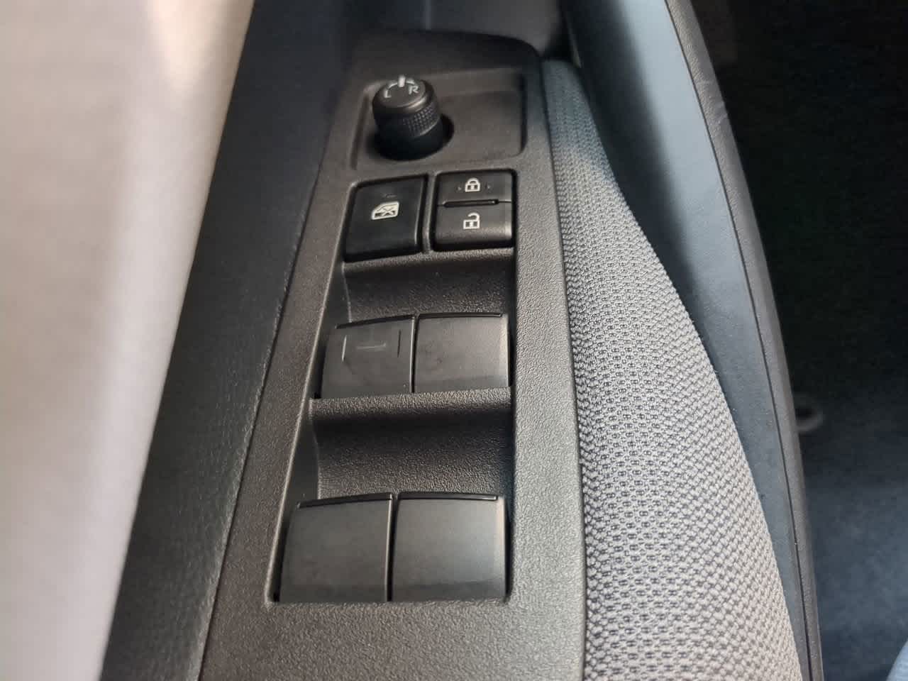 2025 Toyota Corolla LE 22