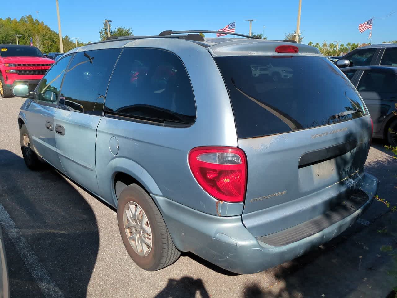 Thumbnail: 2004 Dodge Grand Caravan - 3