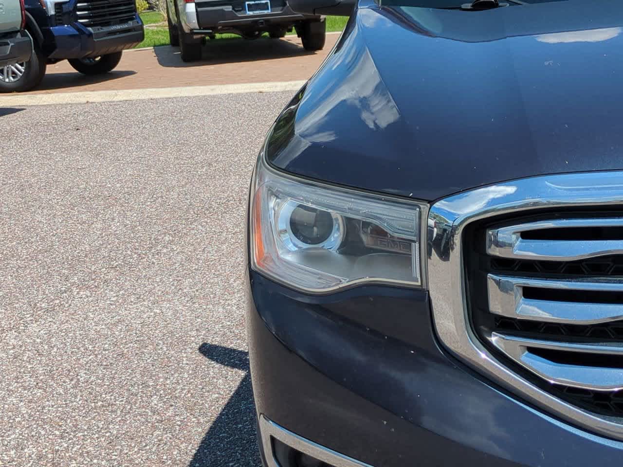 Thumbnail: 2018 GMC Acadia - 10